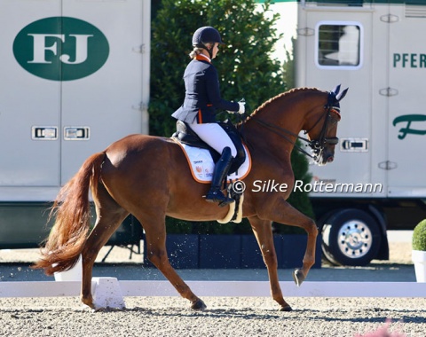 Demi Haerkens’ courageous ride on Daula N.O.P. scored her 79.730% and another gold medal.