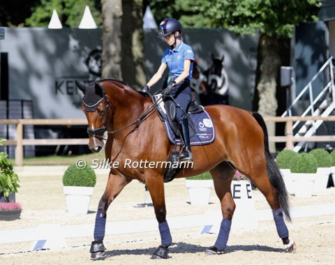 Italy’s current Grade 1 freestyle Worldchampion Sara Morganti will debut the big framed Belgian bred mare Mariebelle (by Lissaro van der Helle-Lys de Damen) at championships level.