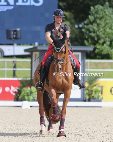 Kevin van Ham and his partner of many years, Eros van Ons Heem. The Belgian and the 14-year old KWPN gelding by Johnson x Ferro not only compete in Grade V, but have also shown in international Grand Prix like the CDI Mannheim.