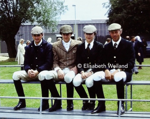 Grillo was the only woman between 1976 and 1986 who made it onto the German dressage team. Here with Uwe Sauer (left), Dr. Uwe Schulten-Baumer junior (2nd from left) and Harry Boldt (right) at Aachen 1978.