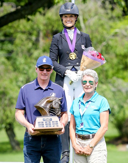 Callie Jones Receives 2019 Fiona Baan Memorial Trophy :: Photo © Meg McGuire